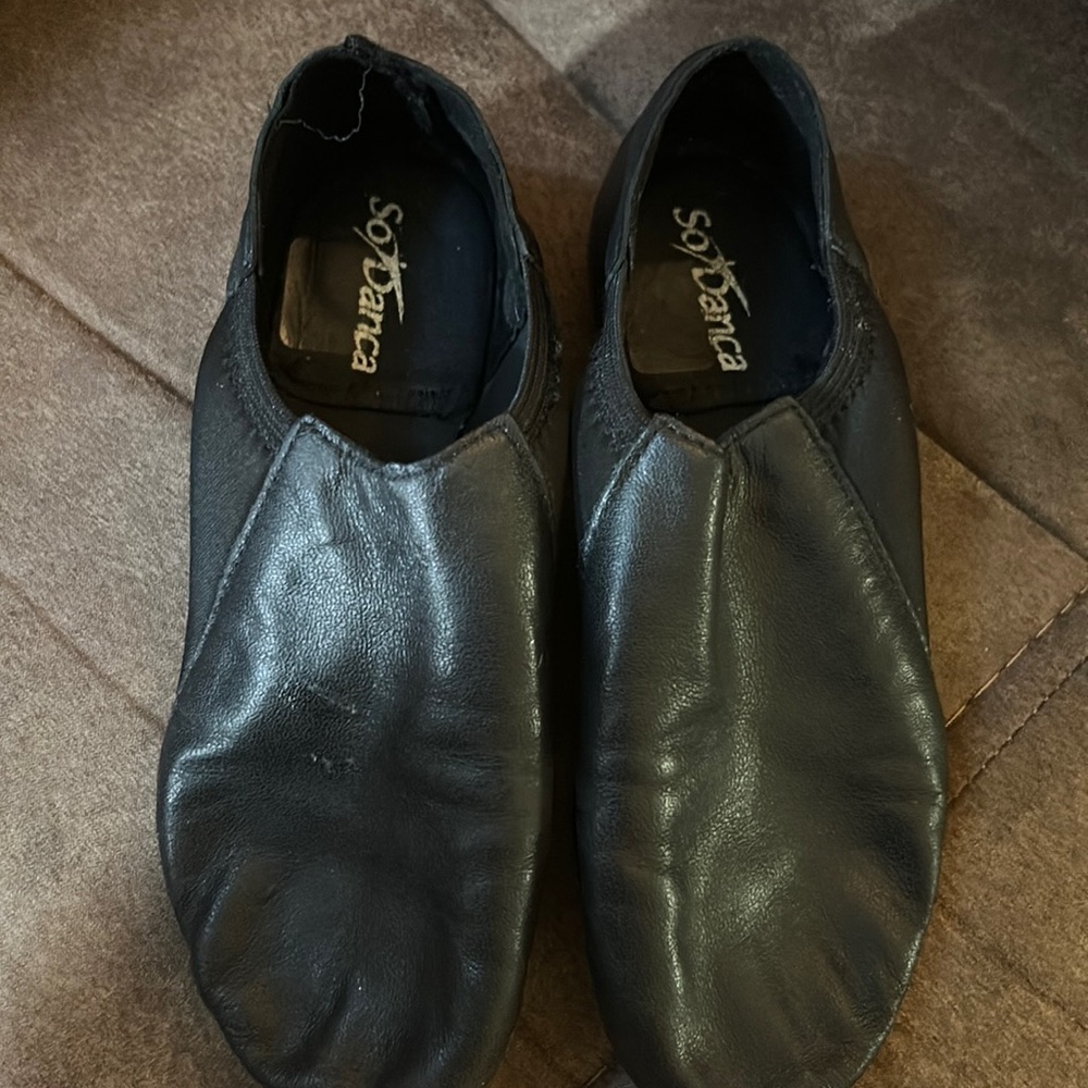 Jazz shoes for either boy or girl